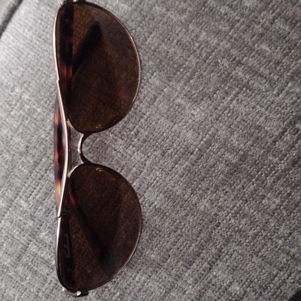 Oakley Feedback Sunglasses with pouch and case